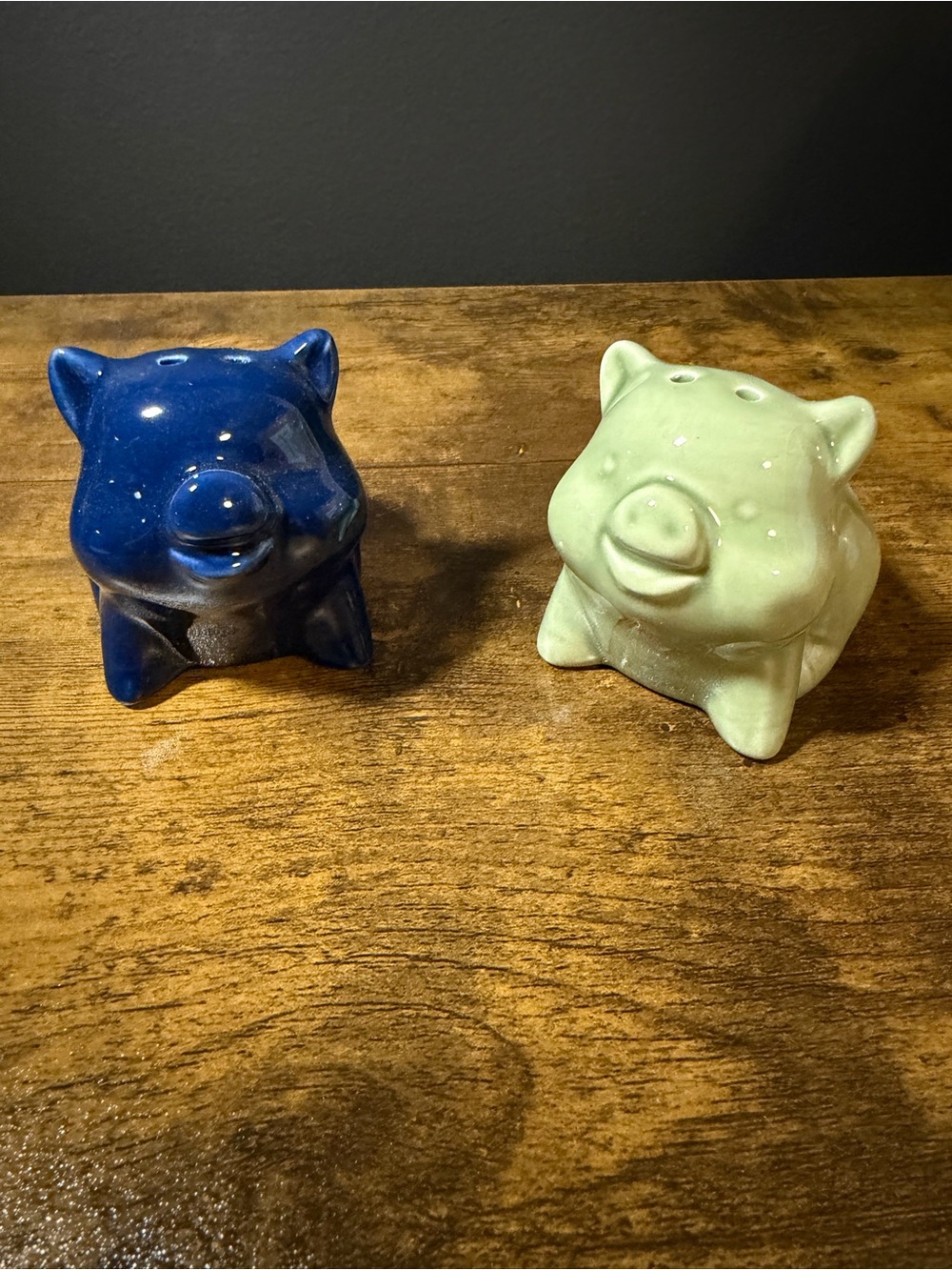 Pig Salt & Pepper Shaker Set. NWT - Picture 1 of 5